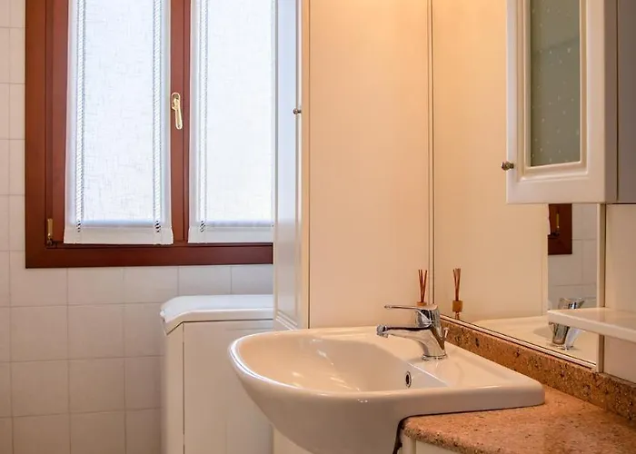 Vittoria Apartment *